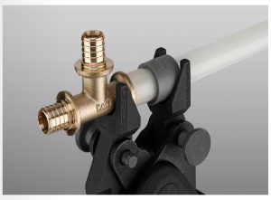 Detail spojování systémem Kan-therm Ultra-Line